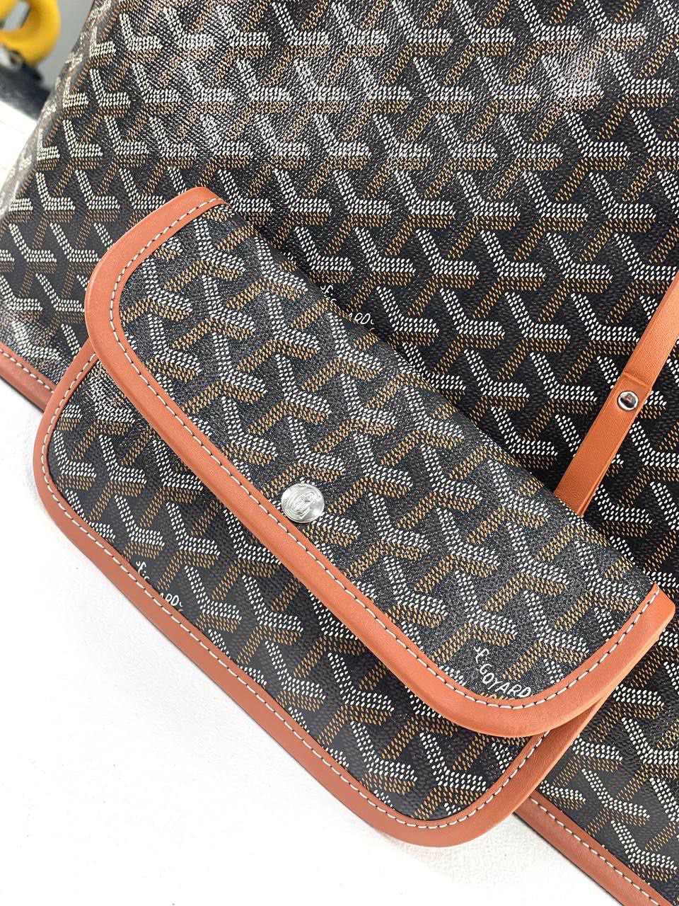 /public/uploads/photos/shares/Suzy bags/IMG_3853.jpeg